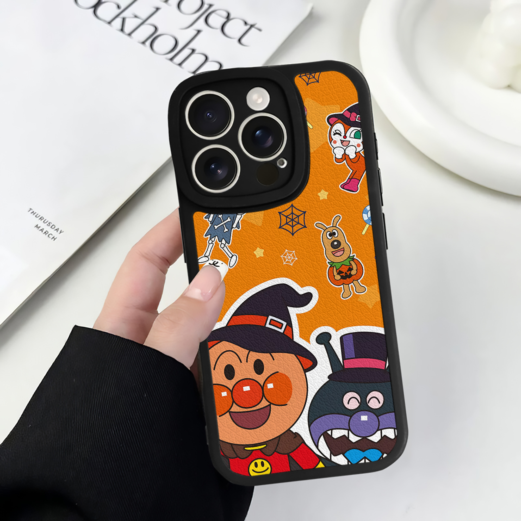 （画像用） アンパンマン Anpanman 【iPhone 16シリーズ対応】シリコンスマホケース（レザー調） 材質：シリコン